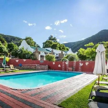 Old Mill Lodge, Seasonal Working Ostrich Farm & Restaurant, Oudtshoorn Rom bilde