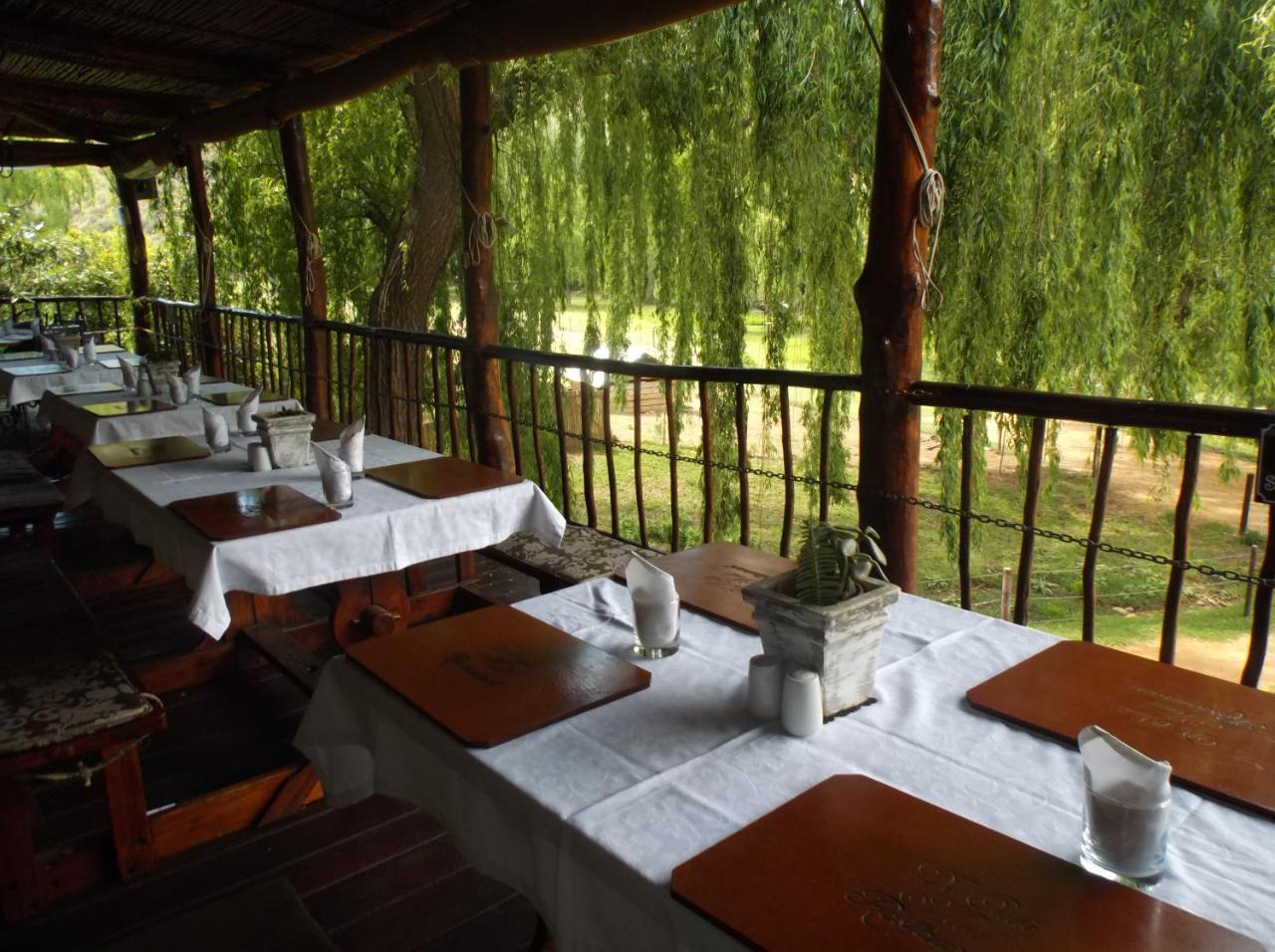 Old Mill Lodge, Seasonal Working Ostrich Farm & Restaurant, Oudtshoorn Eksteriør bilde