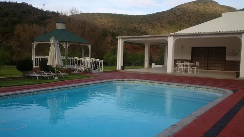 Old Mill Lodge, Seasonal Working Ostrich Farm & Restaurant, Oudtshoorn Eksteriør bilde