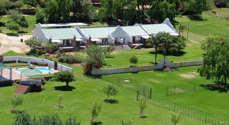 Old Mill Lodge, Seasonal Working Ostrich Farm & Restaurant, Oudtshoorn Eksteriør bilde